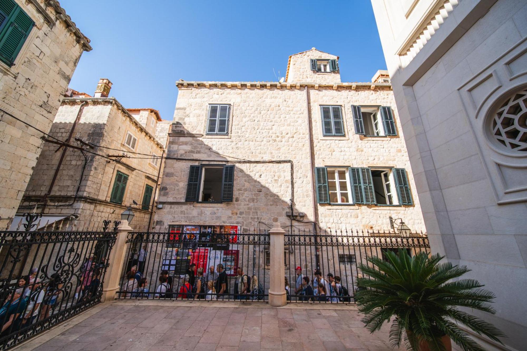 Sunce Palace Apartments With Free Offsite Parking Dubrovník Exteriér fotografie